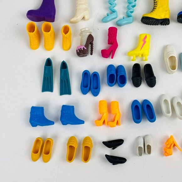 DC Comic Superhero Bat Girl Ever After High Madeline Single & Matching Shoe Lot - Picture 4 of 5